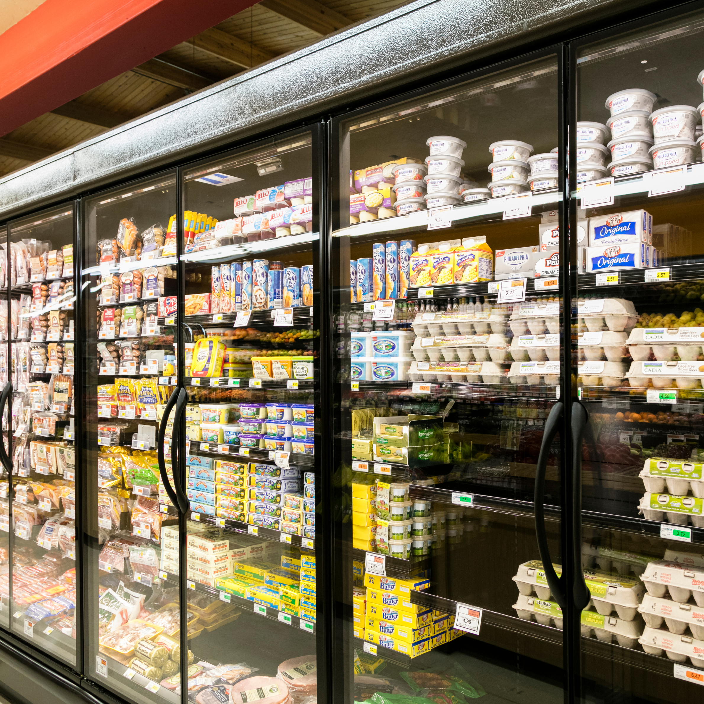 how to store food in a commercial refrigerator
